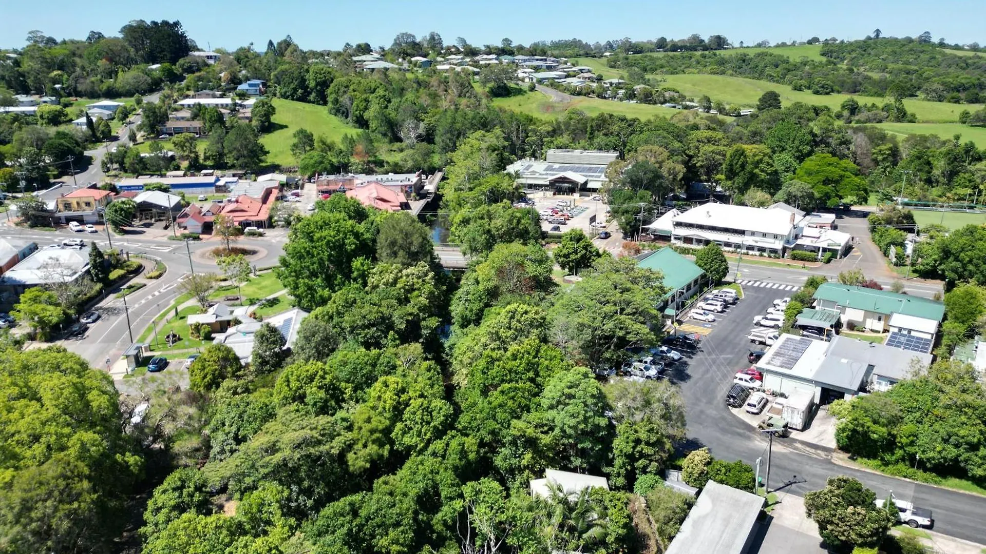 Tranquil Getaways On Obi Maleny Hotel Resort
